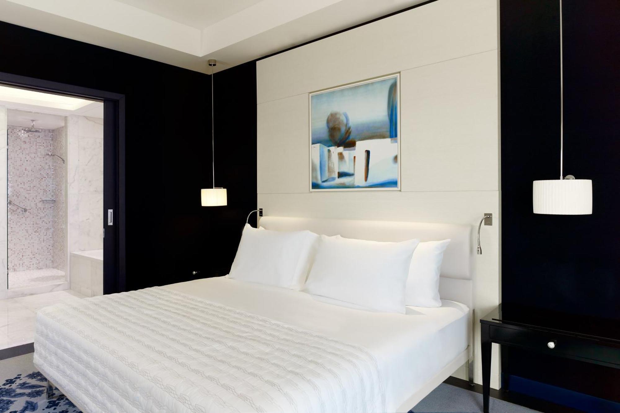 Le Meridien Hotel 5*