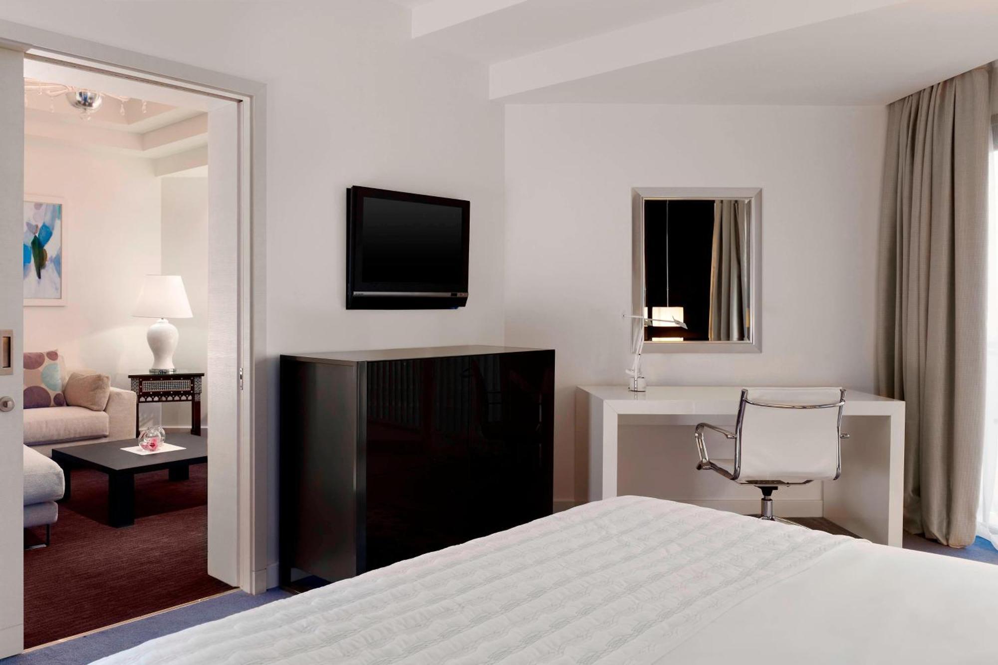Le Meridien 5* Khobar